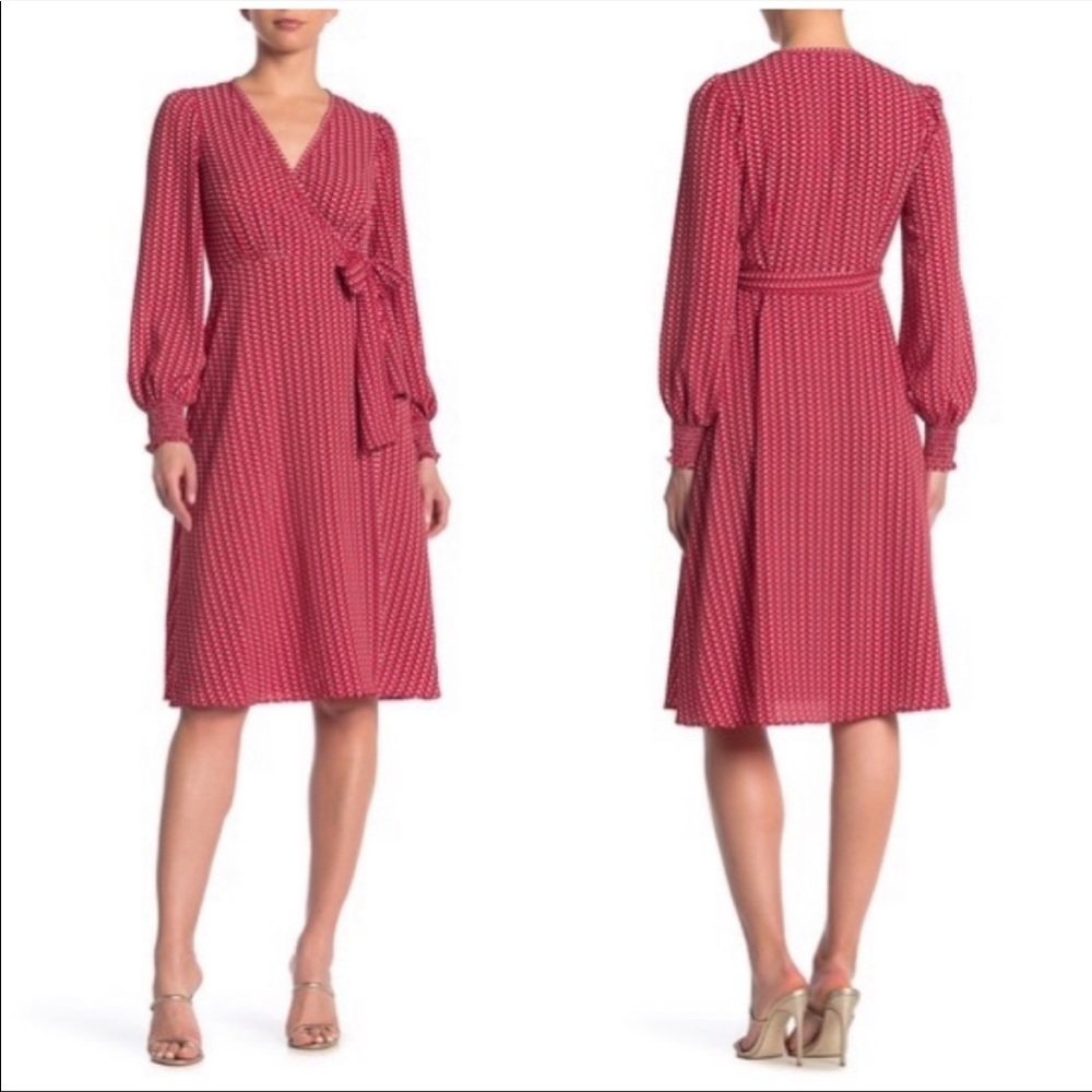 Max Studio- Dot Print Balloon Sleeve Wrap
Dress. NWT